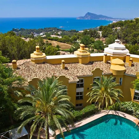 Marconfort Hills Отель 4*
